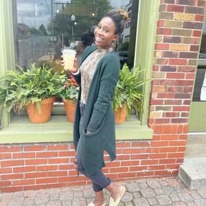 Meet your Posher, Naomi